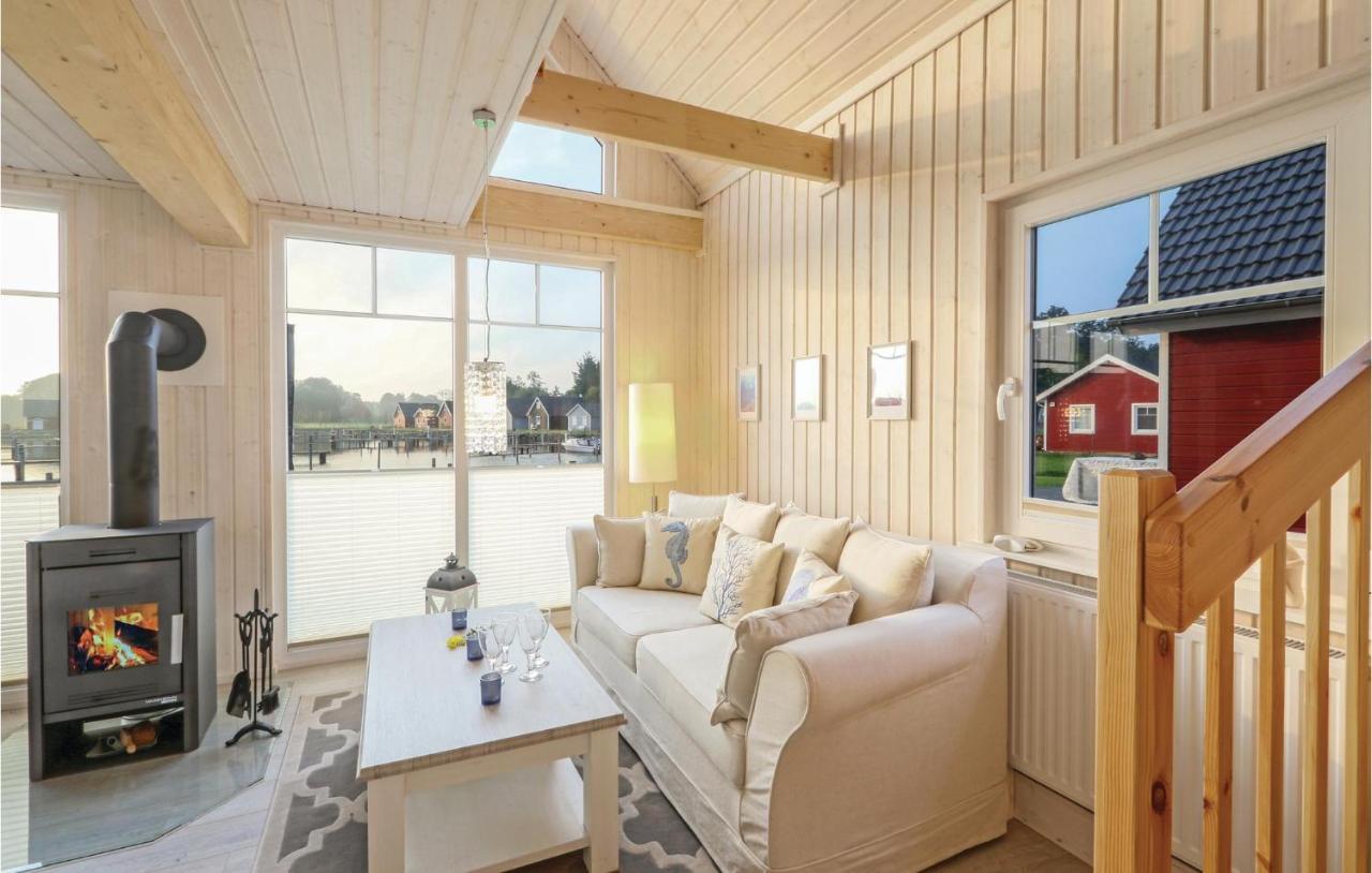 Beautiful Home In Zerpenschleuse With Wifi エクステリア 写真